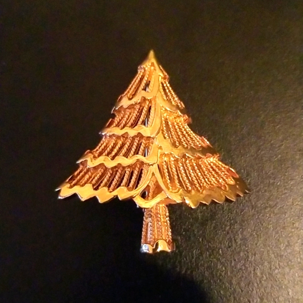 Vintage Corel Signed Gold Tone Christmas Tree Brooch